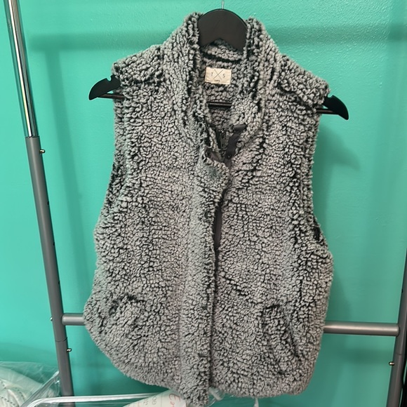 FRANCESCA’s Teddy Sherpa Zip Up Vest w/Pockets - Picture 12 of 14